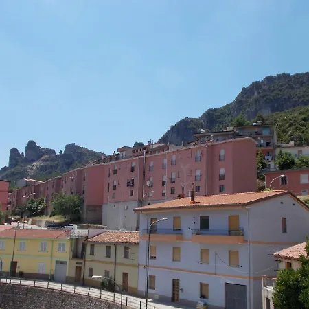 L'edera * Osini